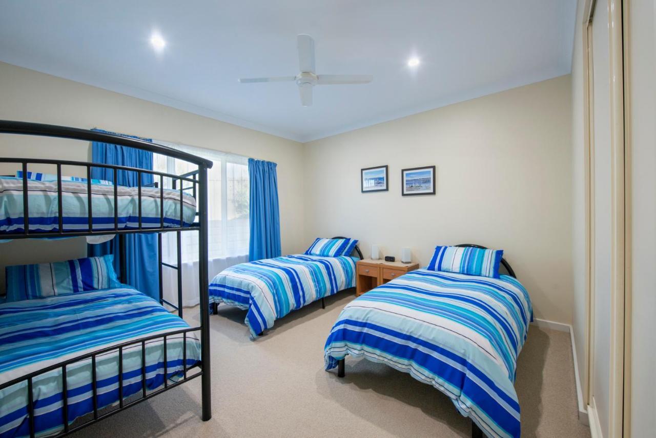 Searenity Holiday Accommodation Emu Bay ภายนอก รูปภาพ