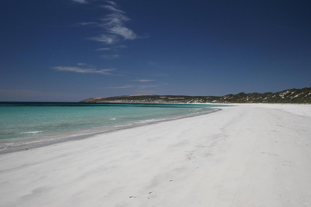 Searenity Holiday Accommodation Emu Bay ภายนอก รูปภาพ