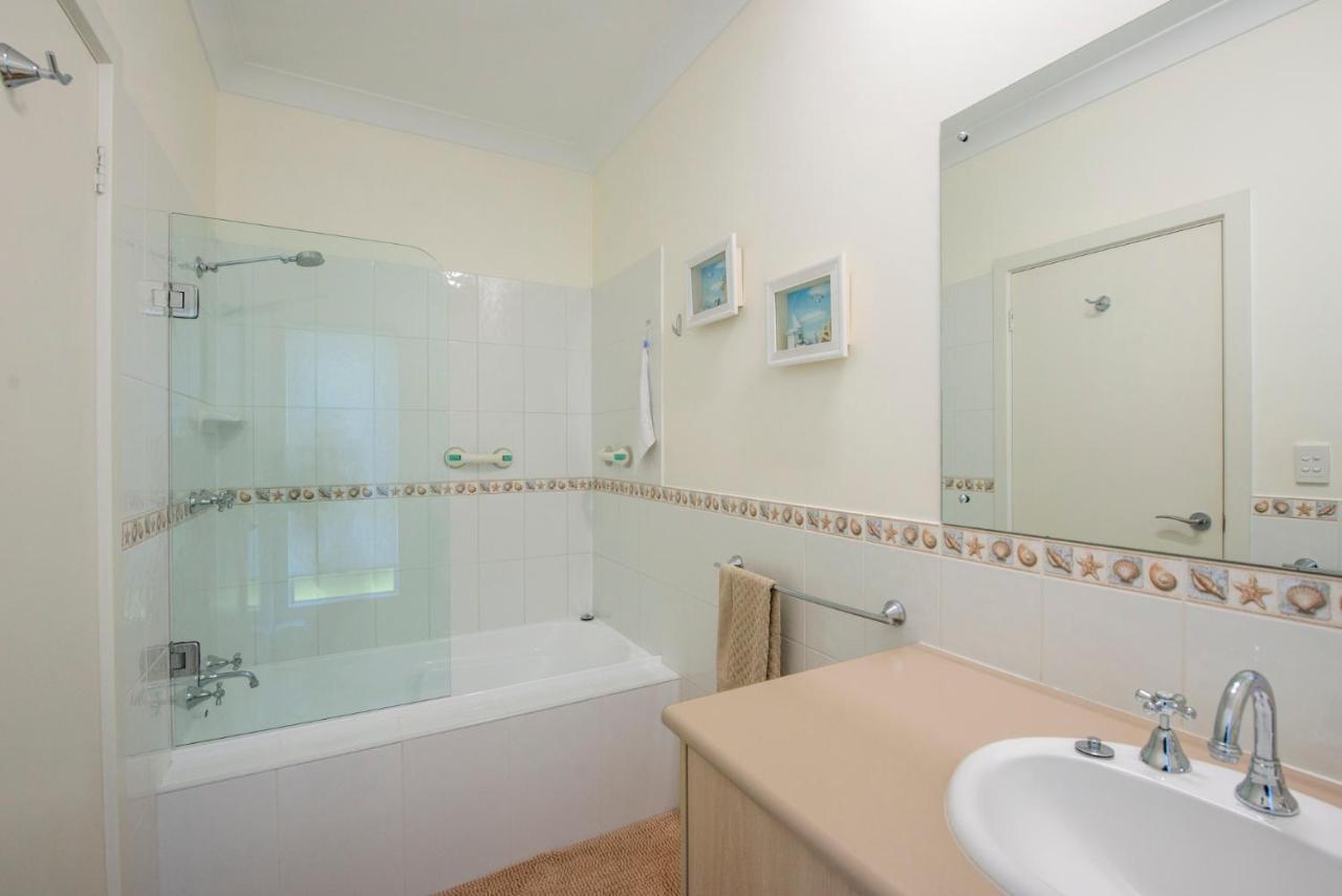 Searenity Holiday Accommodation Emu Bay ภายนอก รูปภาพ