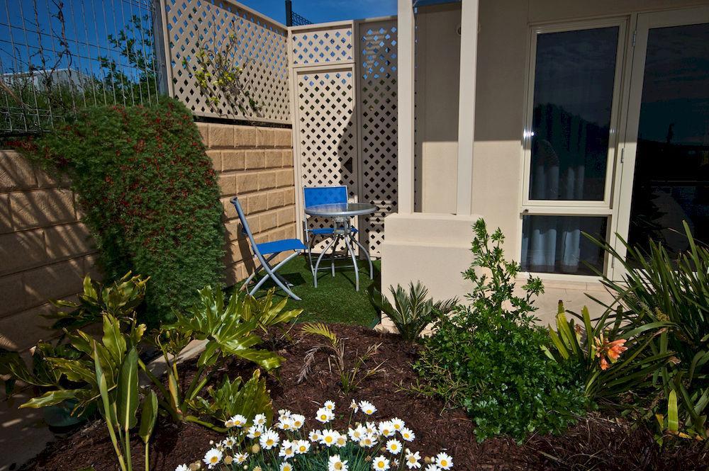 Searenity Holiday Accommodation Emu Bay ภายนอก รูปภาพ