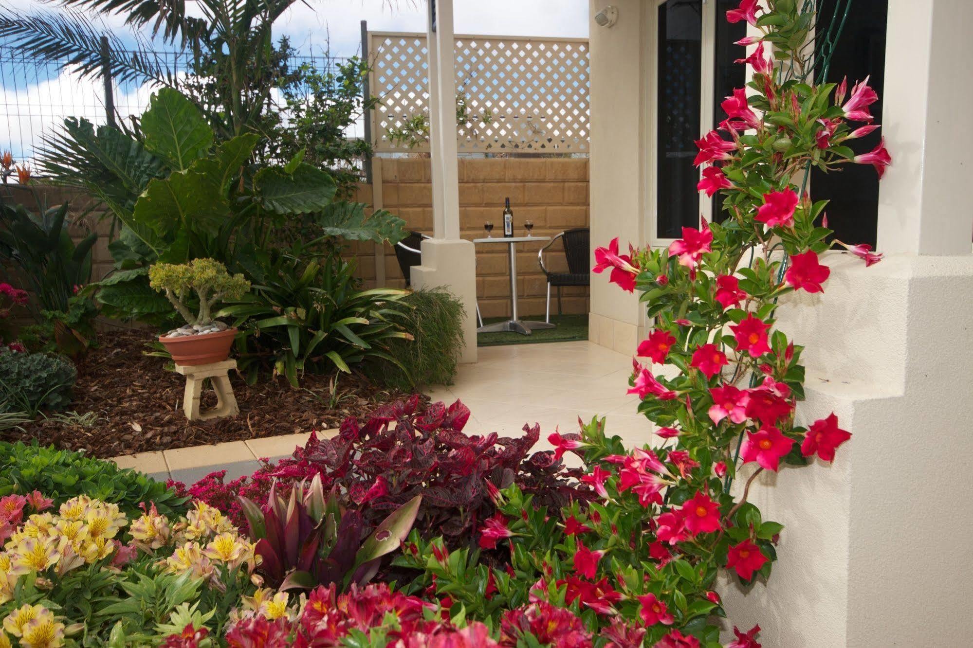Searenity Holiday Accommodation Emu Bay ภายนอก รูปภาพ