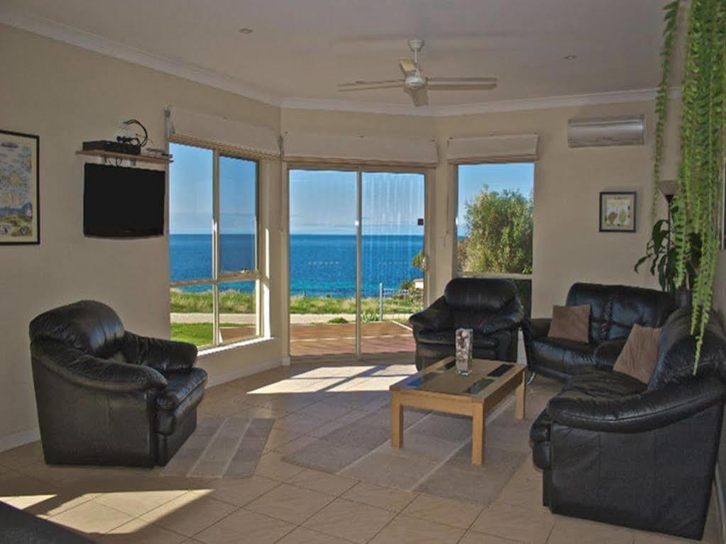 Searenity Holiday Accommodation Emu Bay ภายนอก รูปภาพ